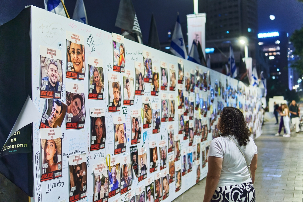 Mișcarea Hamas, pregătită să elibereze 34 de ostatici în „prima fază” a unui acord cu Israelul. Biroul lui Netanyahu neagă informația