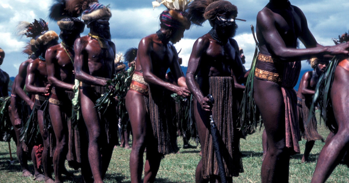 Imagini șocante de canibalism în Papua Noua Guinee: un mesaj de indignare din partea oficialilor
