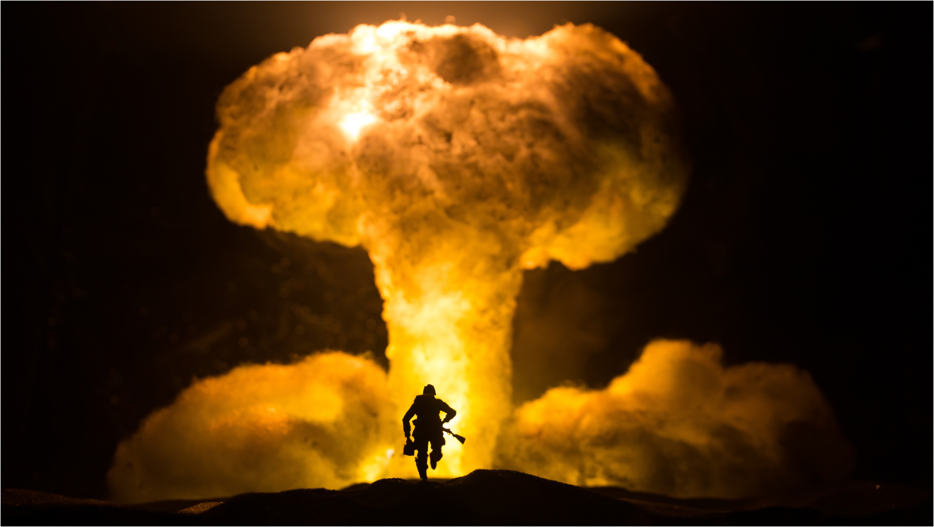 Rusia amenință țările europene cu războiul, în cazul în care va fi pusă în practică „umbrela nucleară” la inițiativa Franței