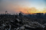 Wildfires tear through Los Angeles