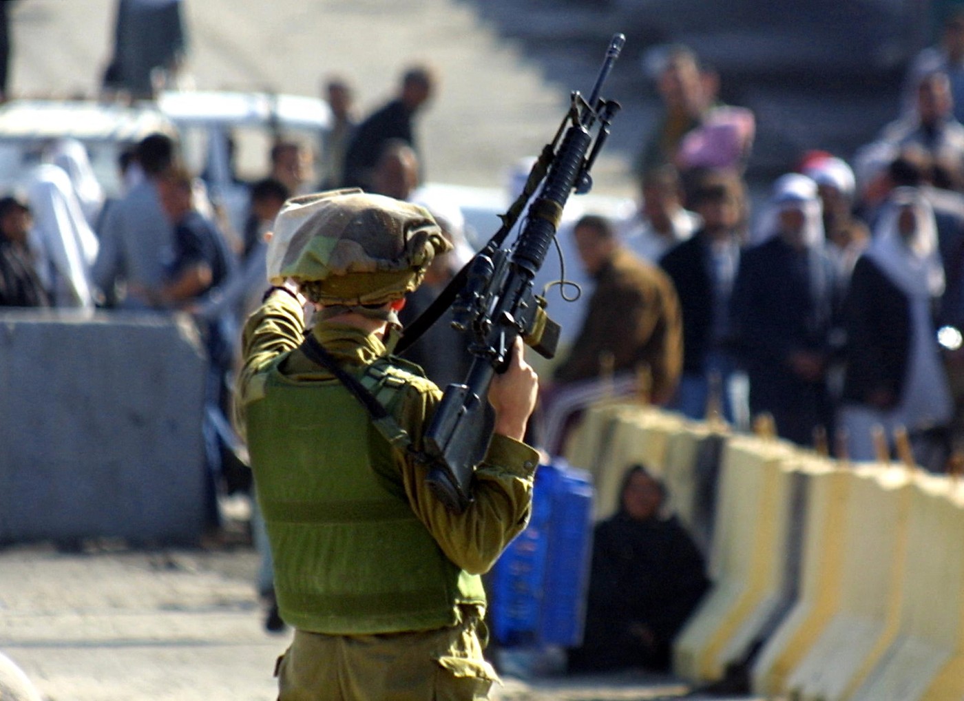 Şeful poliţiei din Gaza a fost ucis într-un atac israelian. Cel puțin 11 persoane au murit, inclusiv femei și copii