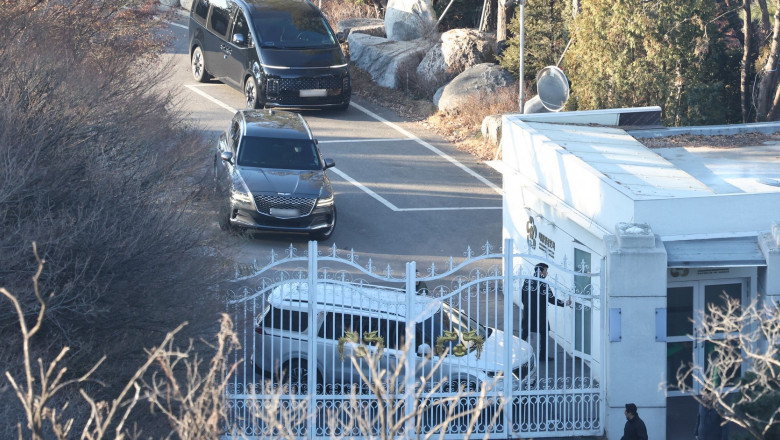 A vehicle from the security service of South Korea's impeached President Yoon Suk Yeol blocks an entrance gate at the presidential residence in Seoul on January 3, 2025.