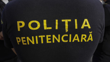 politist de penitenciar