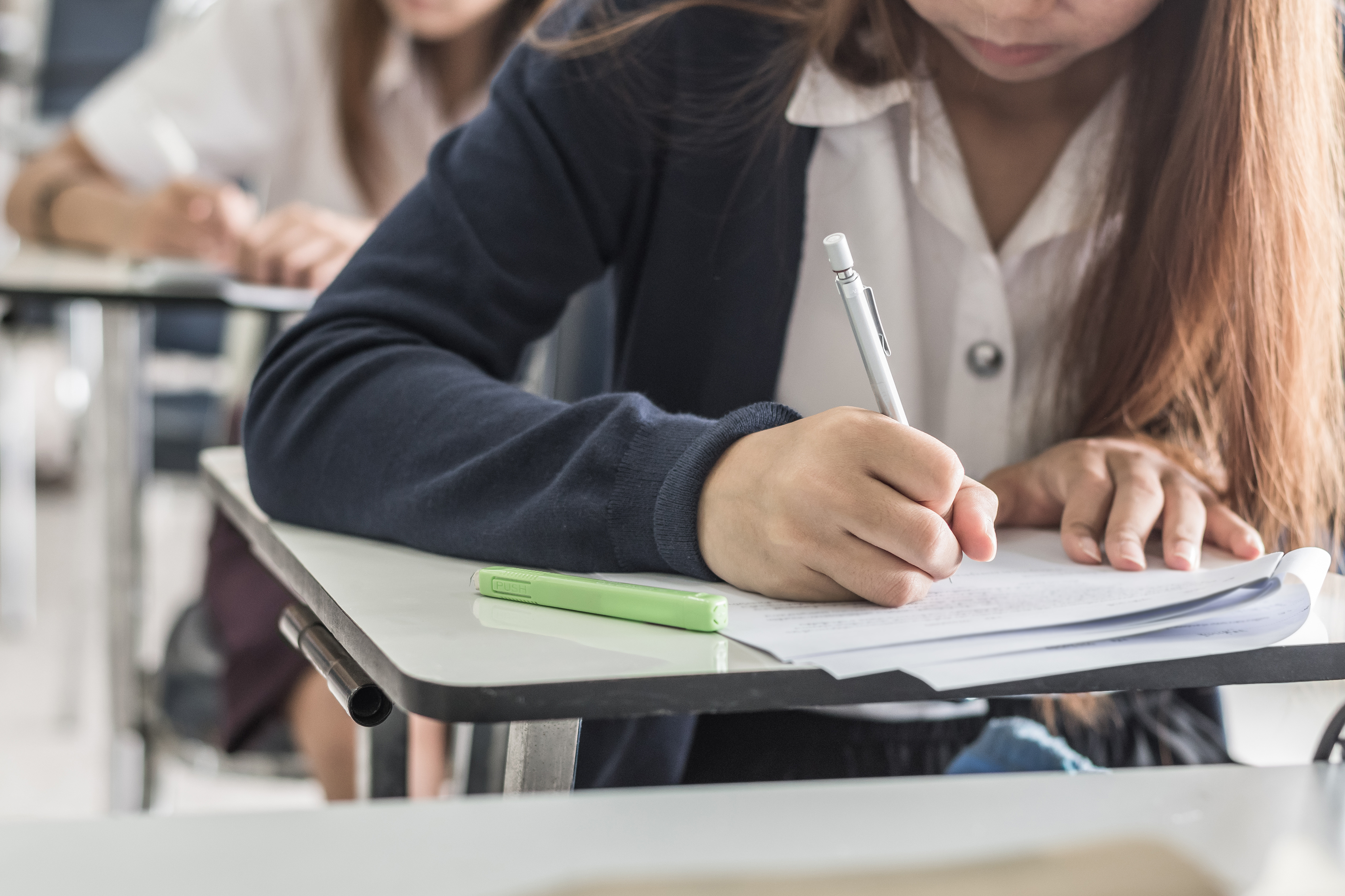 Bacalaureat 2025. Probele de competențe încep pe 27 ianuarie. Reguli noi pentru elevi în sala de examen