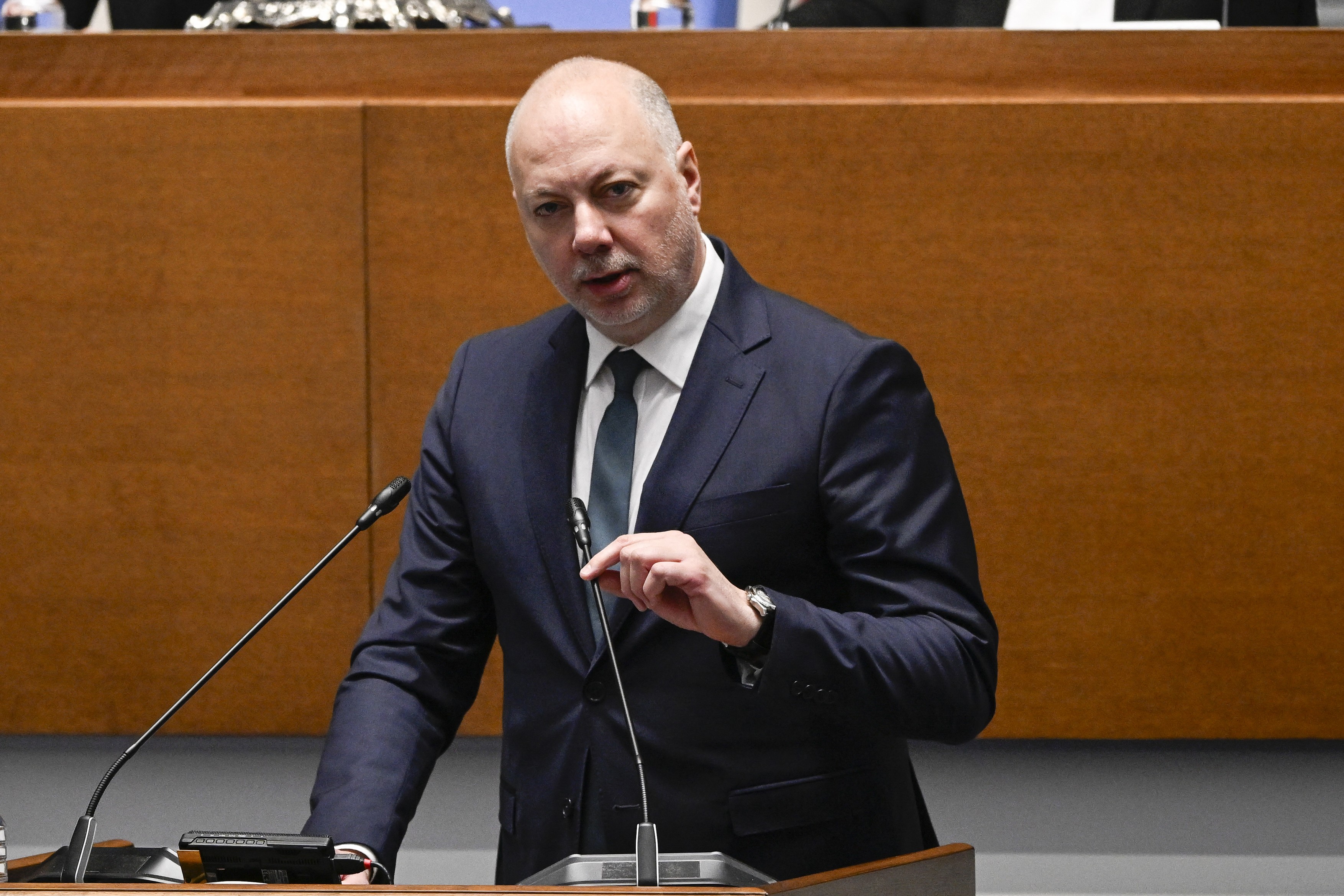 Bulgaria are guvern, după șapte rânduri de alegeri în patru ani. Cine este noul premier de la Sofia