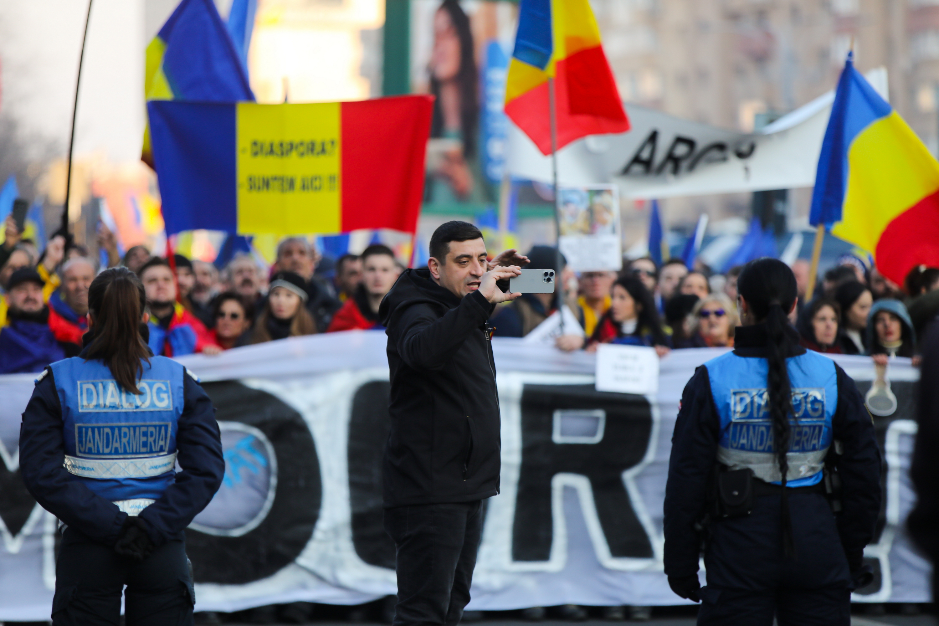 George Simion anunță un nou protest astăzi în Capitală. „Decizia ÎCCJ sfidează milioanele de români care cer reluarea turului 2”