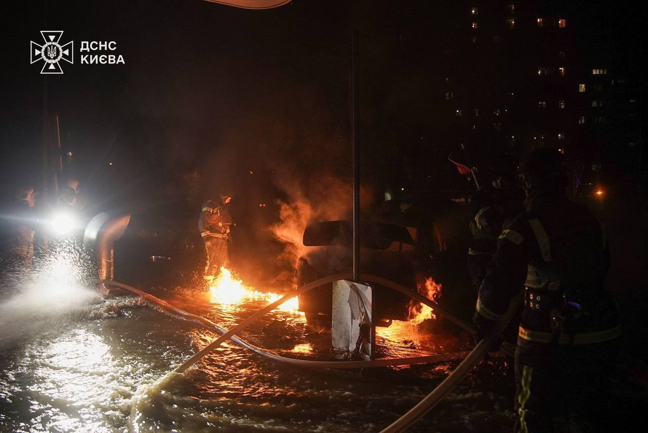 Rușii au atacat din nou Kievul sâmbătă dimineața: cel puțin patru morți și trei răniți. Lovitură și la Zaporojie