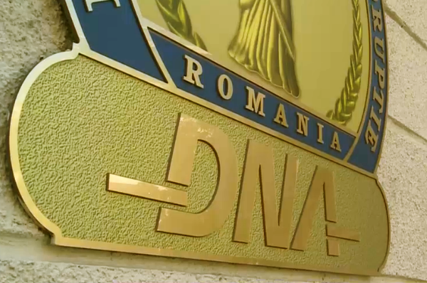 Percheziții DNA la Compania de Apă Brașov și în județul Galați. Mai mulți liberali vizați într-un dosar de mită și trafic de influență
