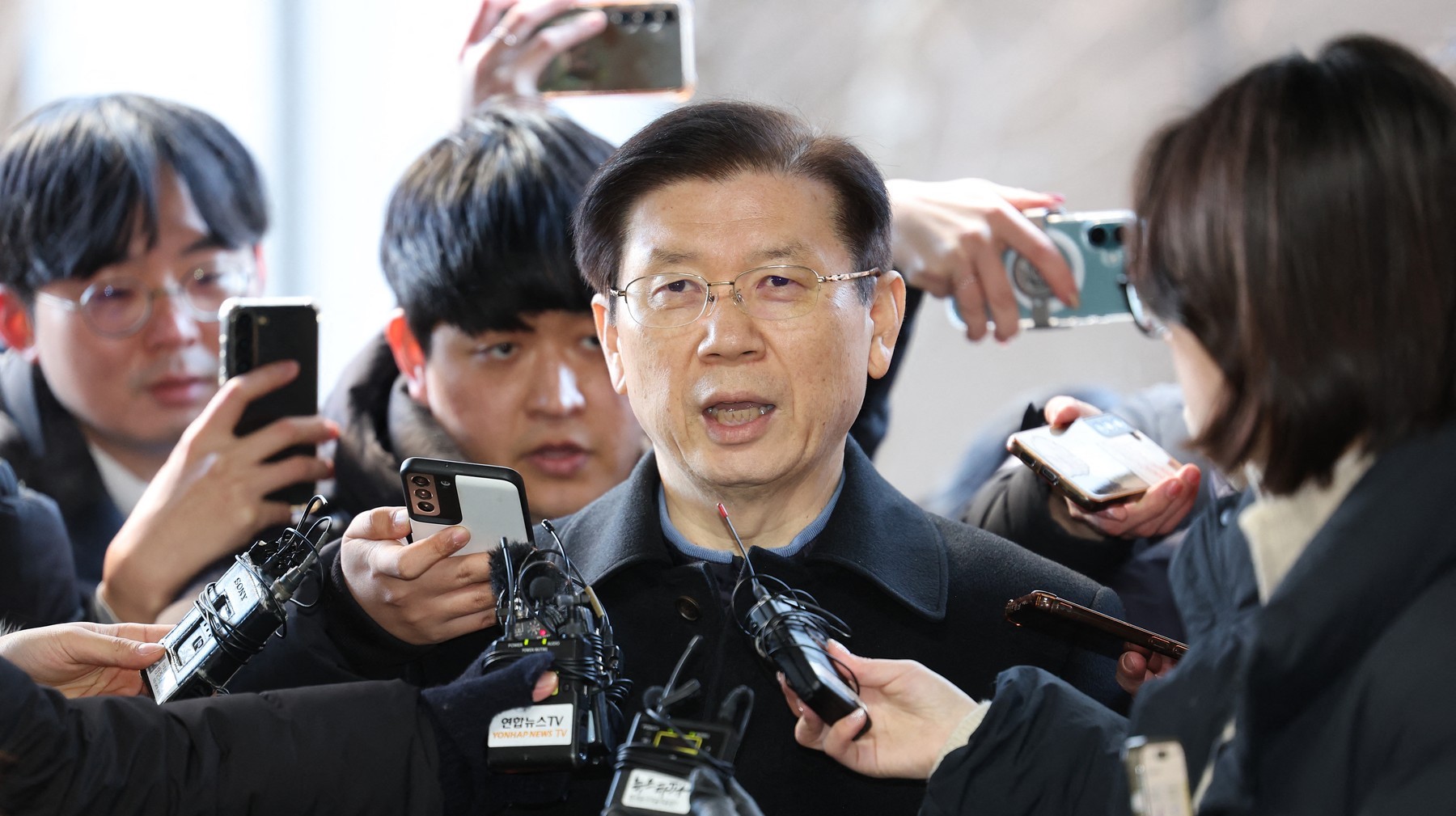 Şeful securităţii președintelui sud-coreean suspendat și-a dat demisia. El a împiedicat arestarea lui Yoon Suk Yeol