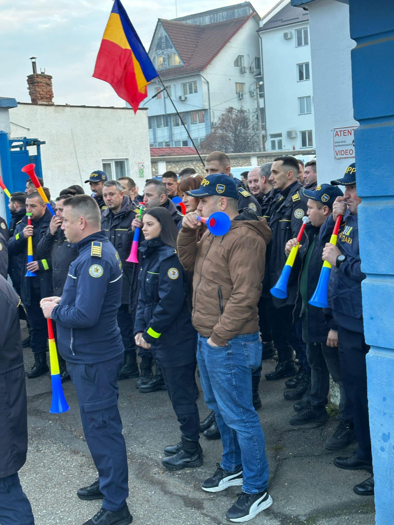 Polițiști de penitenciare din toată țara protestează față de Odonanța „trenuleț”