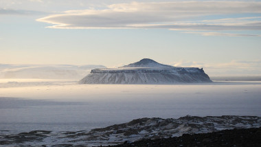 vulcanul Cockburn din Antarctica