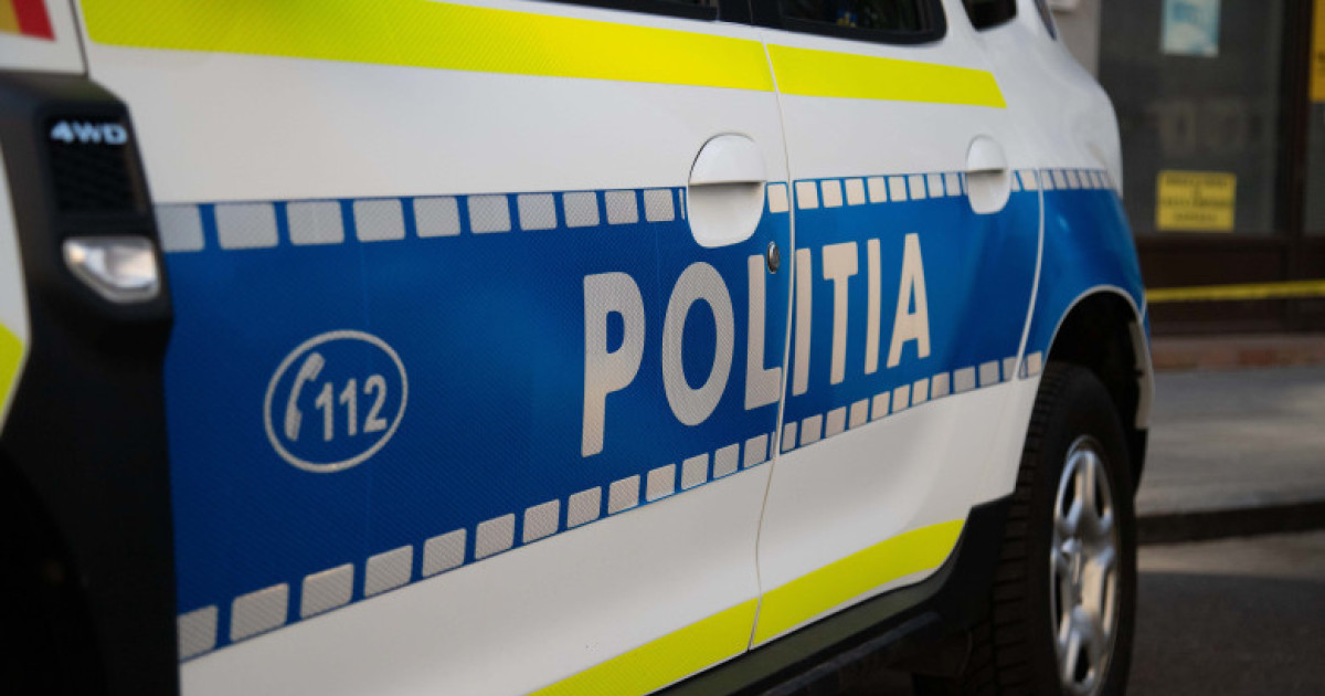 Apropiat al lui Horaţiu Potra, prins de poliţişti cu 40 de mii de euro în Sectorul 5 al Capitalei. Alţi şase bărbaţi erau alături de el|EpicNews