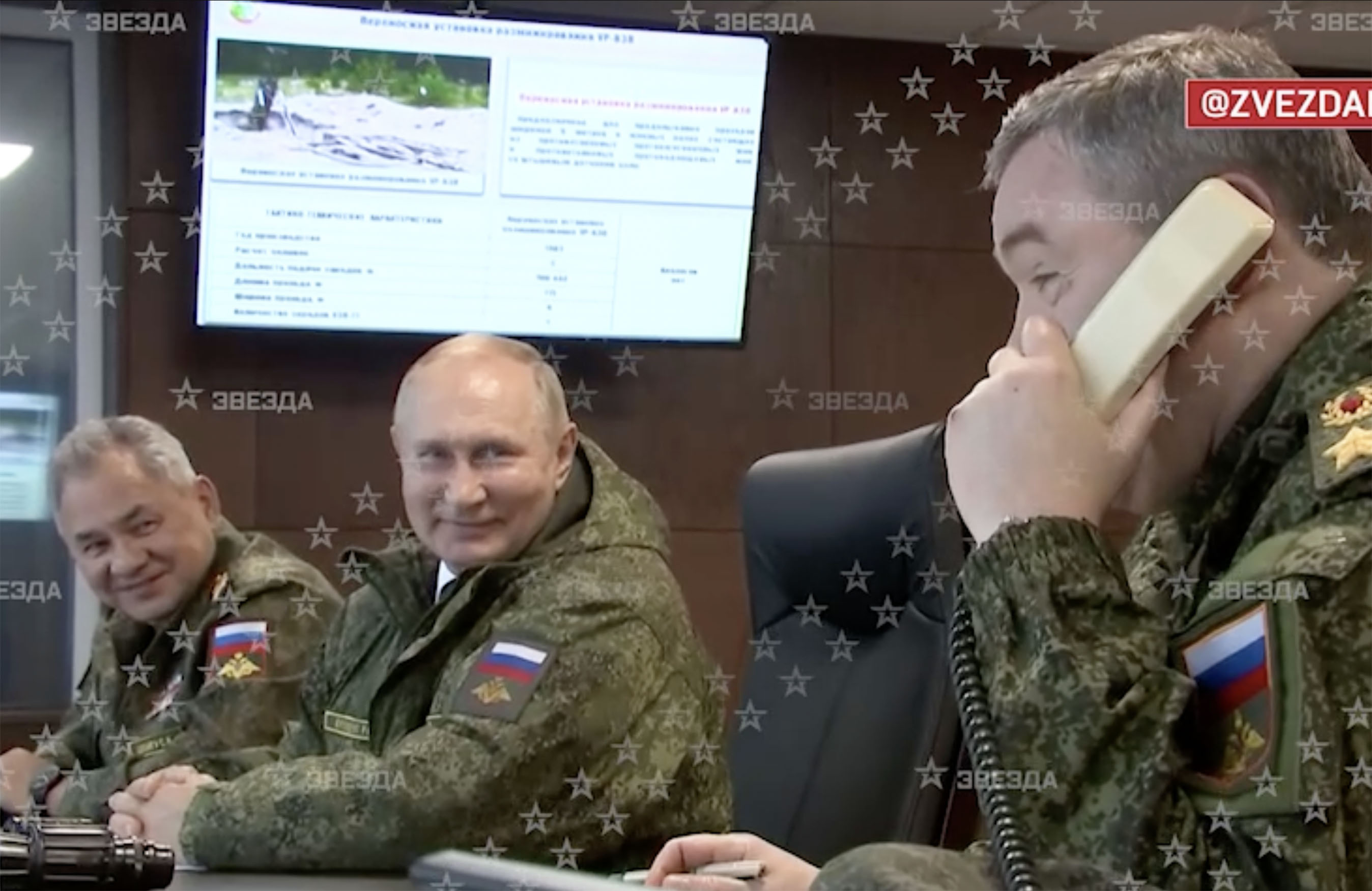 Americanii i-au împiedicat pe ucraineni să prindă în încercuire 30.000 de soldați ruși, după ce Putin a amenințat cu arma nucleară