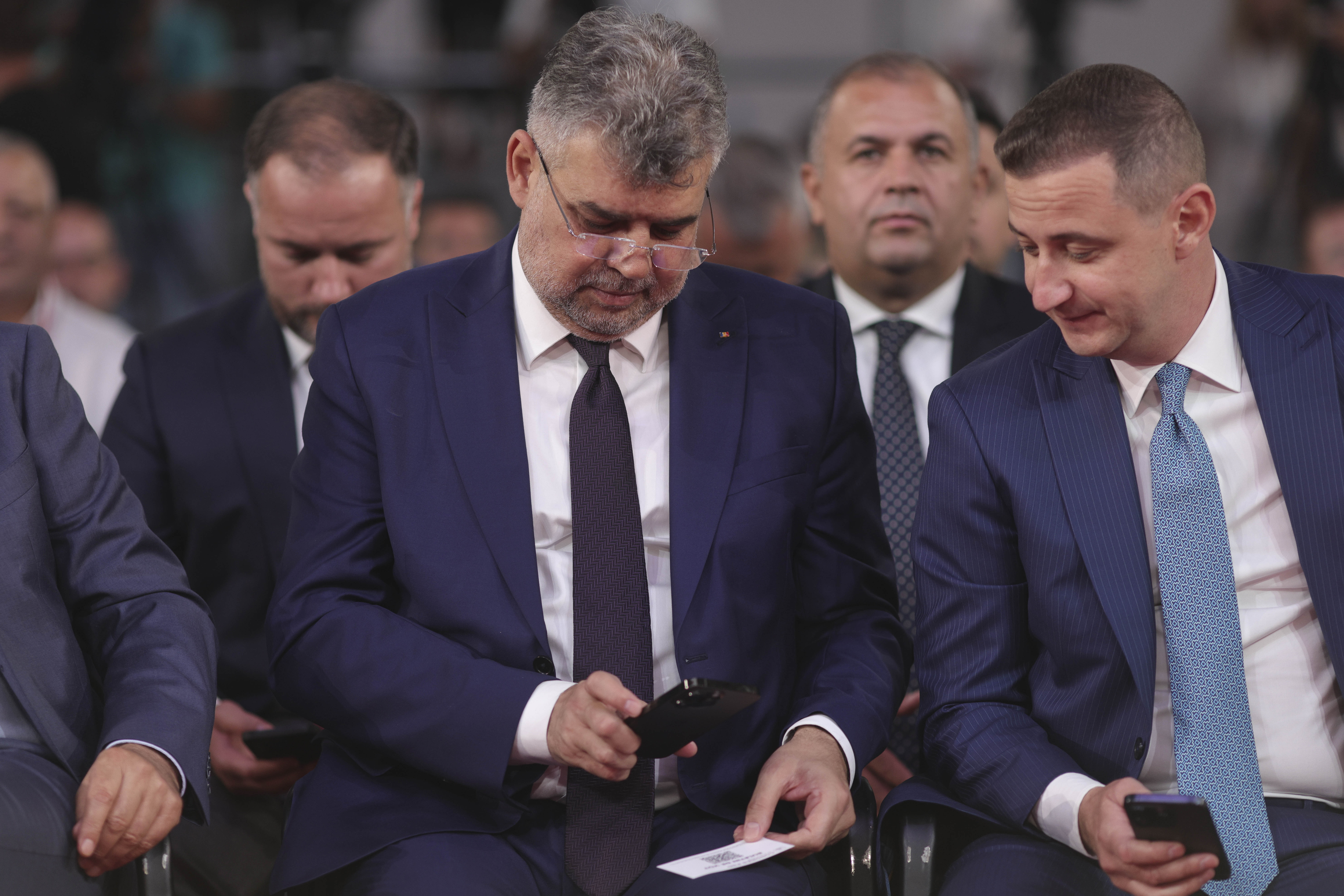 Reacția lui Bolojan după ce Ciolacu a spus că discuția cu Simonis și voturile PSD date lui George Simion a fost „o glumă proastă”