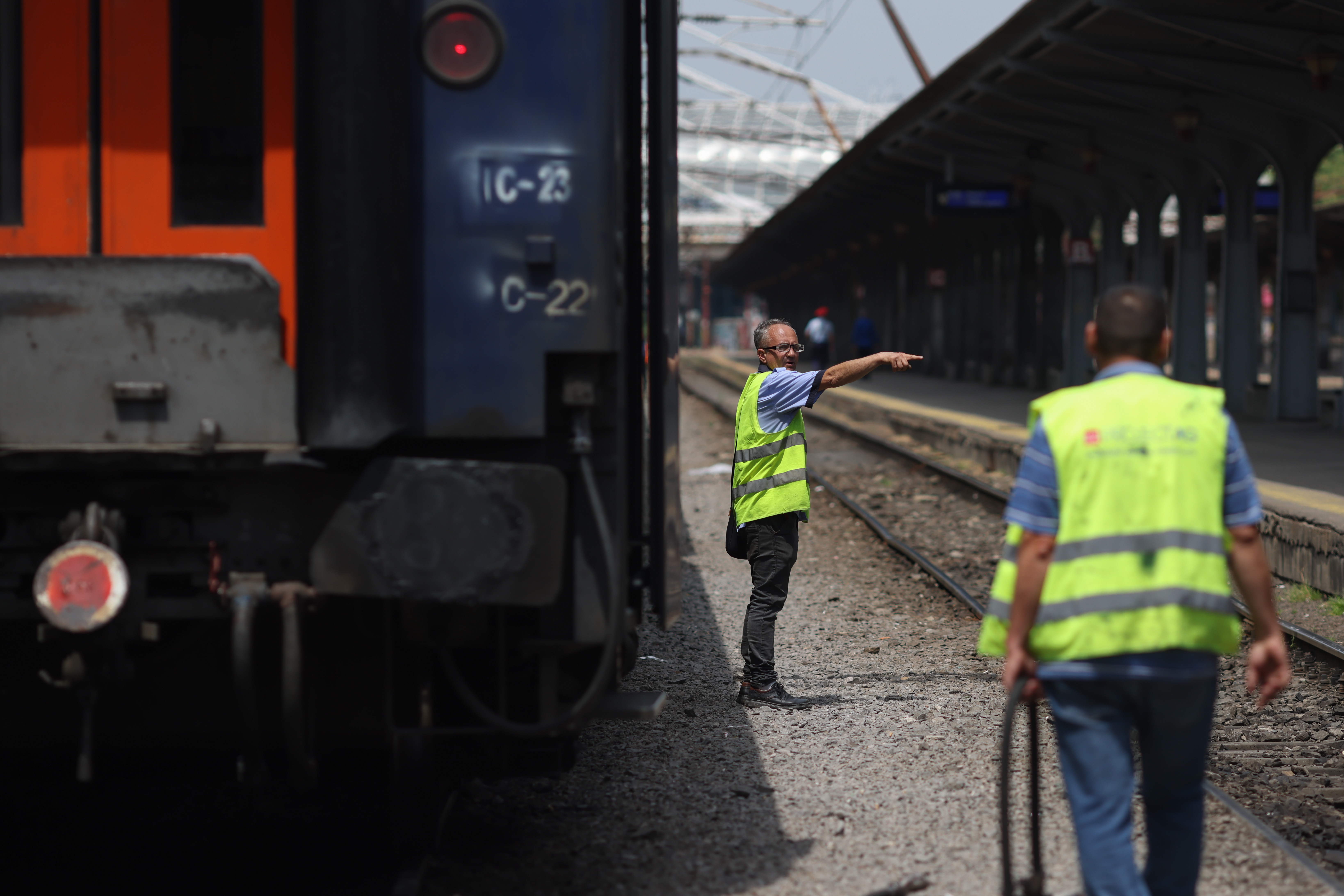 Ceferiștii amenință cu greva, dacă trenurile CFR Călători anulate de „ordonanța trenuleț” nu vor fi repuse în circulație