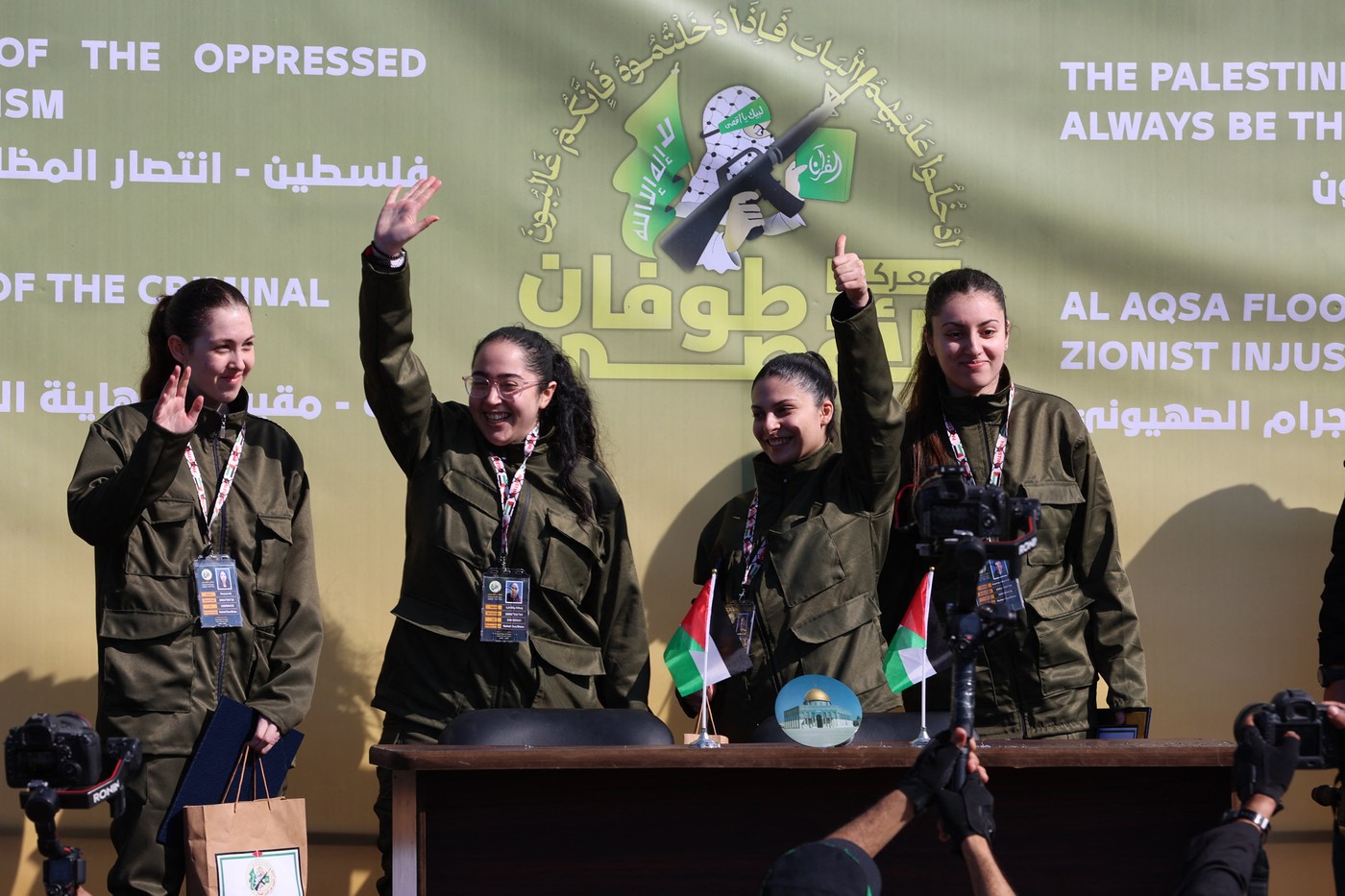Hamas a eliberat alte patru ostatice. În schimbul lor, Israelul va elibera 200 de palestinieni din închisori