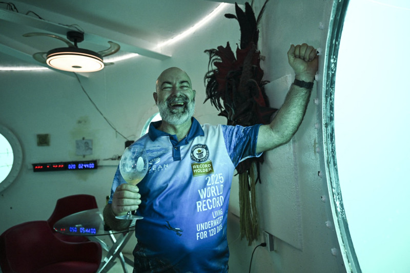 120 de zile sub apă: Un inginer german stabilește un record mondial