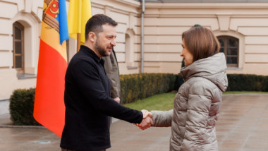 volodimir zelenski da noroc cu maia sandu