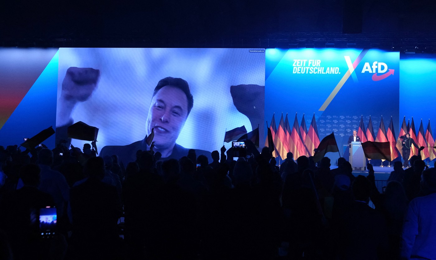 Elon Musk a transmis un mesaj video la mitingul AfD de lansare în campanie. Le-a cerut extremiştilor să fie „mândri că sunt germani”