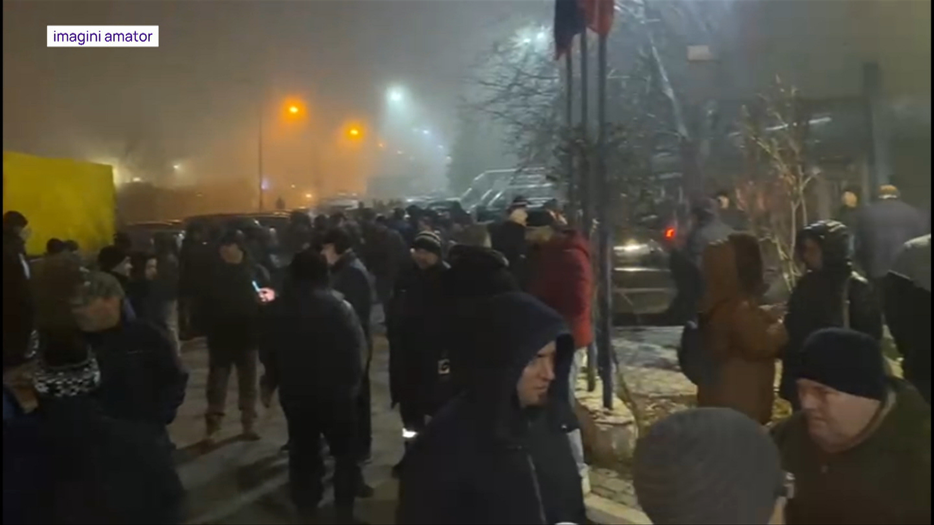 Protest spontan al angajaților de la termocentralele din Capitală. Există riscul ca bucureștenii să rămână fără apă caldă și căldură