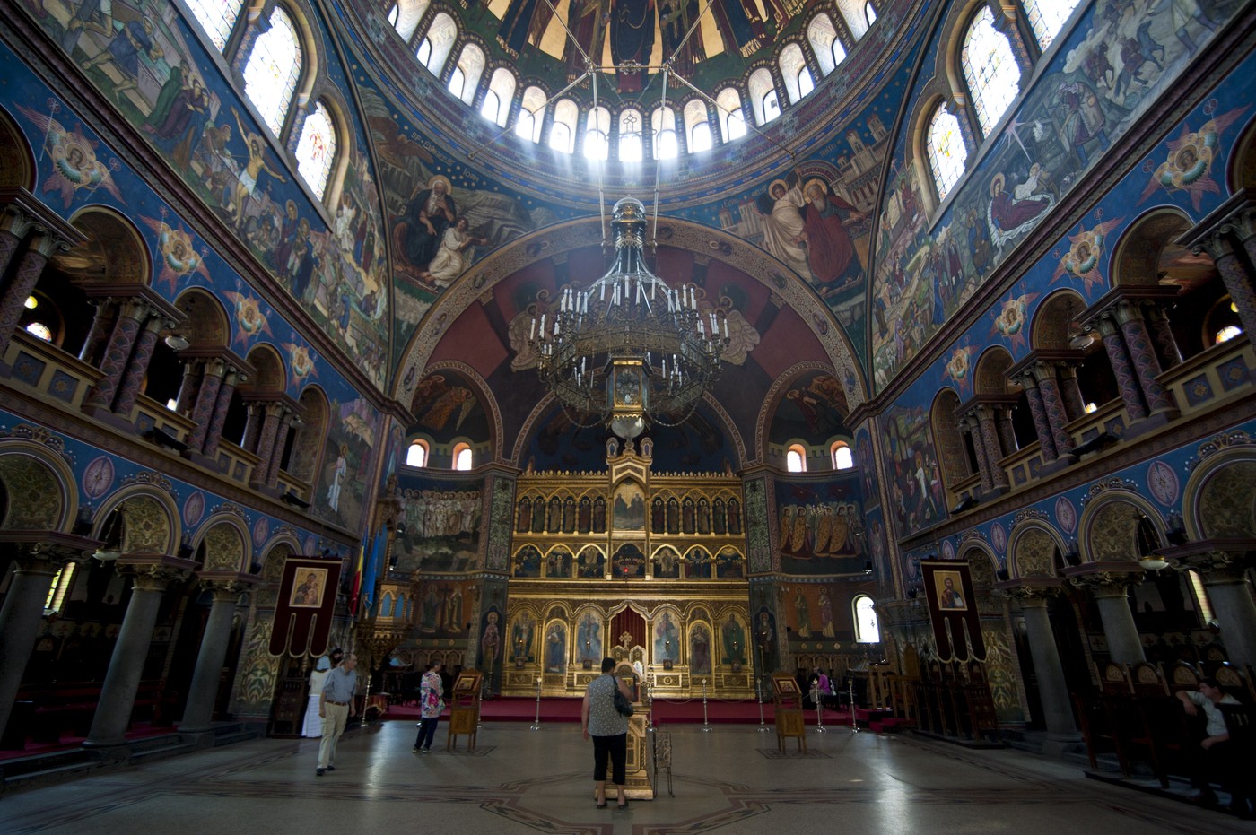 Patriarhia Română a lansat aplicaţia „Calendarul Ortodox” pentru telefoanele cu Android şi iOS
