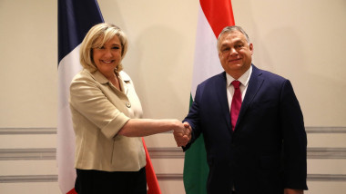 Madrid: Marine Le Pen and Viktor Orban breakfast