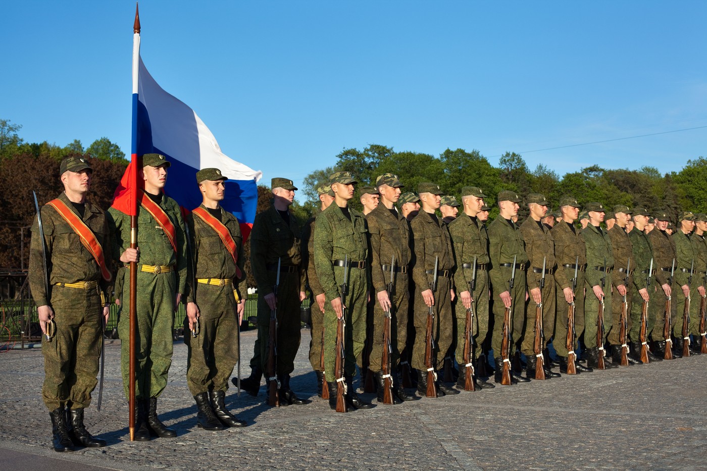 Rusia autorizează mobilizarea rezerviștilor: câți sunt și cum se încadrează ei în „mașinăria de război” a lui Putin