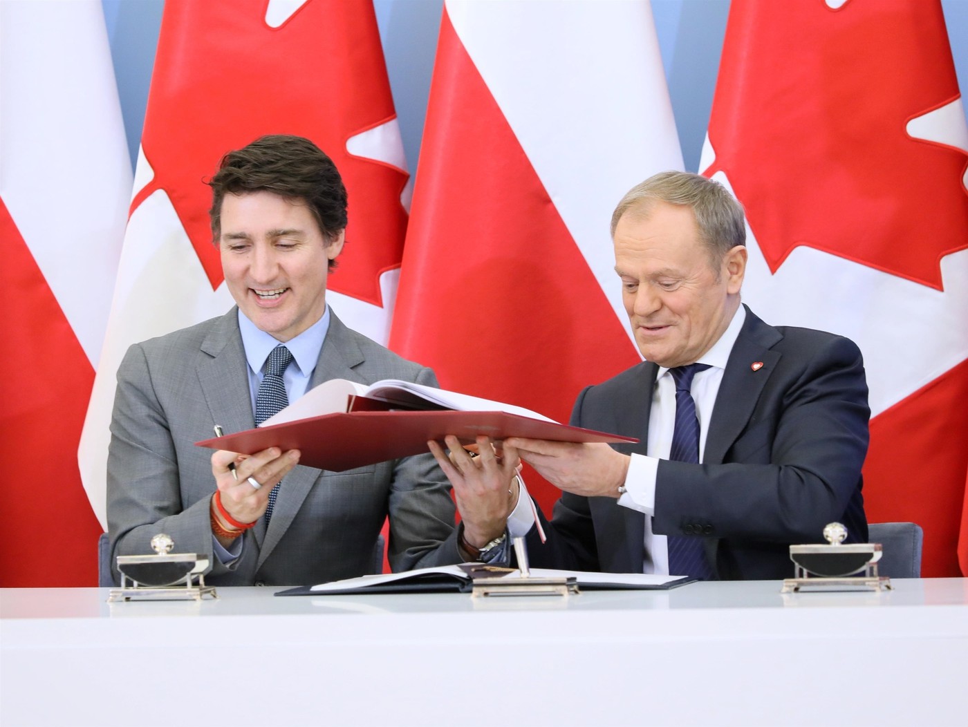 Polonia și Canada au semnat un acord de cooperare în domeniul energiei nucleare. Declarațiile premierului polonez, Donald Tusk