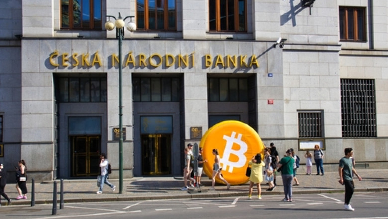 banca centrala cehia bitcoin