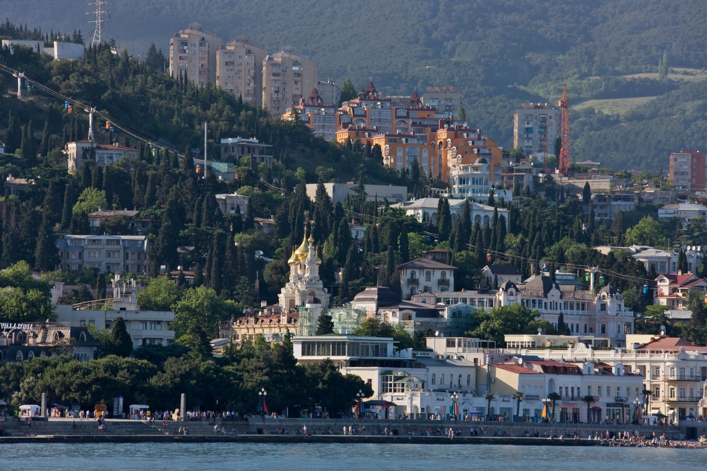 Rusia raportează profituri de miliarde din vânzarea proprietăților ucrainene din Crimeea. Pe listă, apartamentul lui Zelenski din Ialta