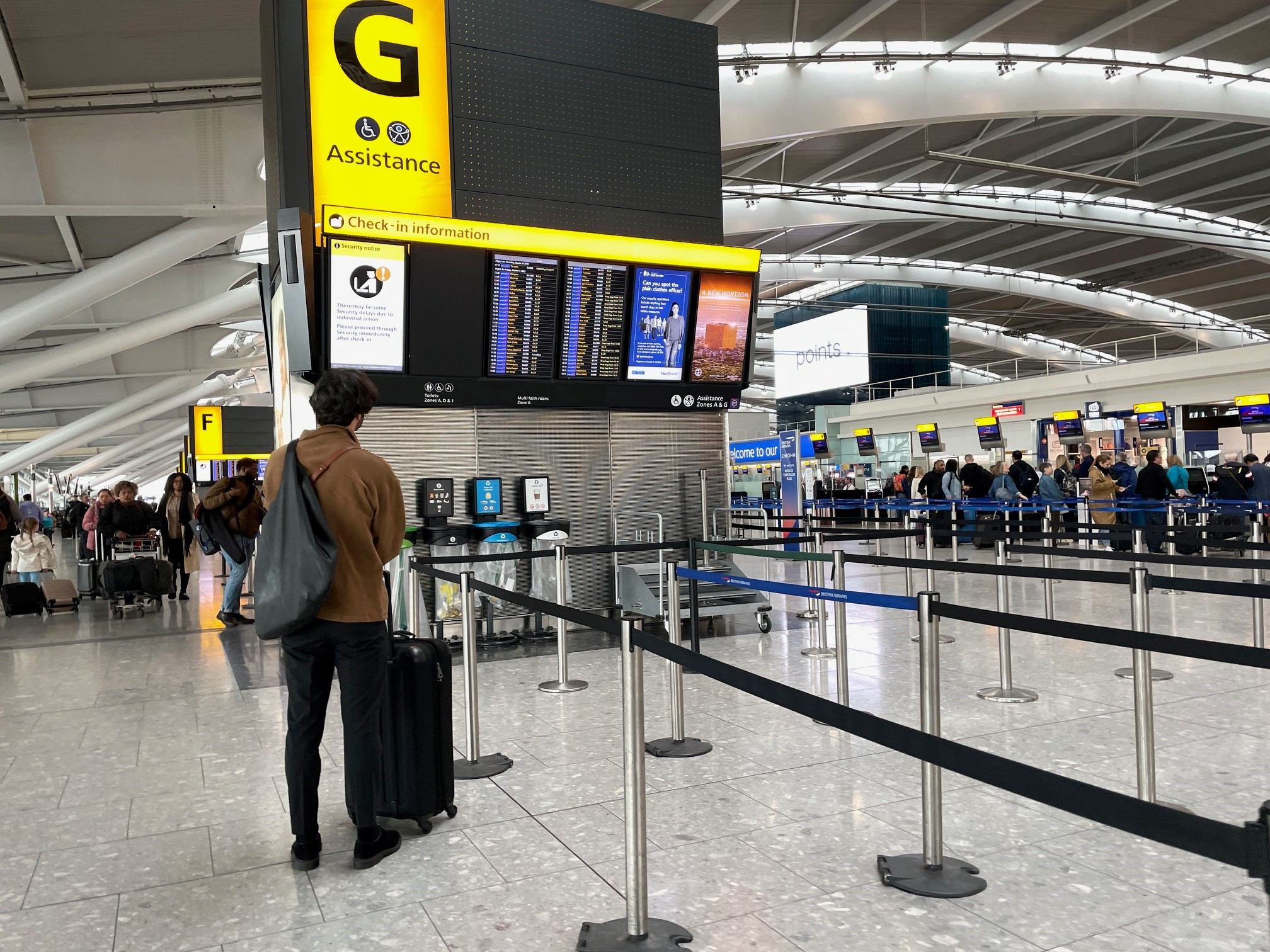 Marea Britanie anunță măsuri în contextul crizei de combustibil pentru avioane. Zboruri ar putea fi anulate