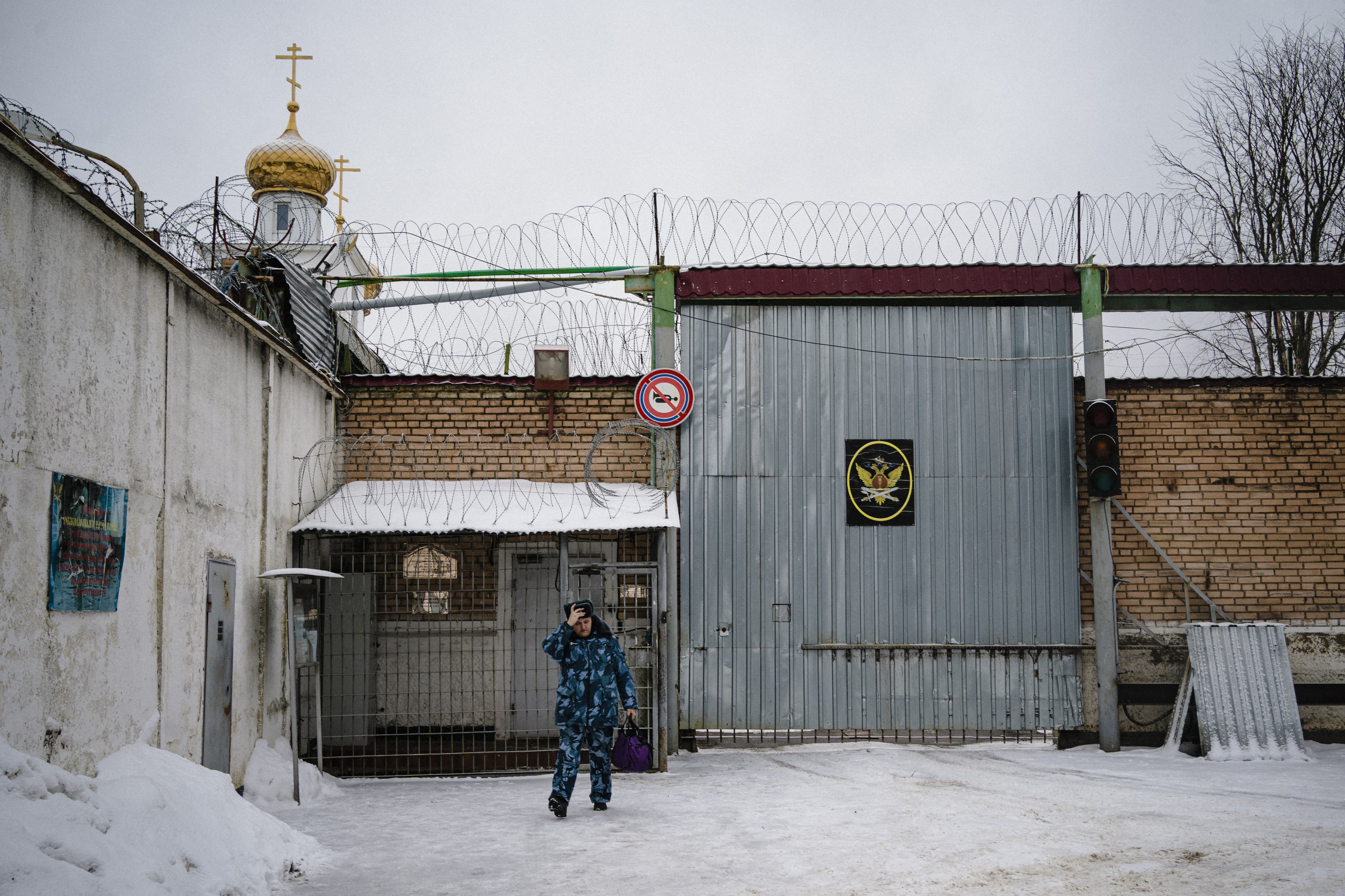 Un deținut de 68 de ani din Rusia a fost pus în carceră pentru că a executat „incorect exercițiile matinale”
