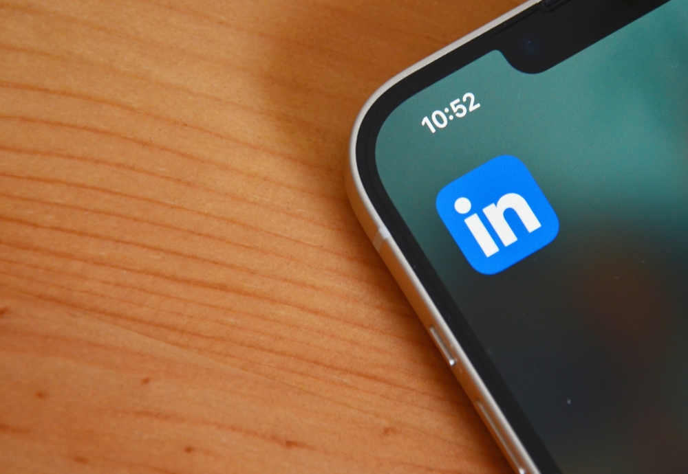 LinkedIn a fost dată în judecată de utilizatori Premium care susţin că mesajele lor private au fost dezvăluite către terţi