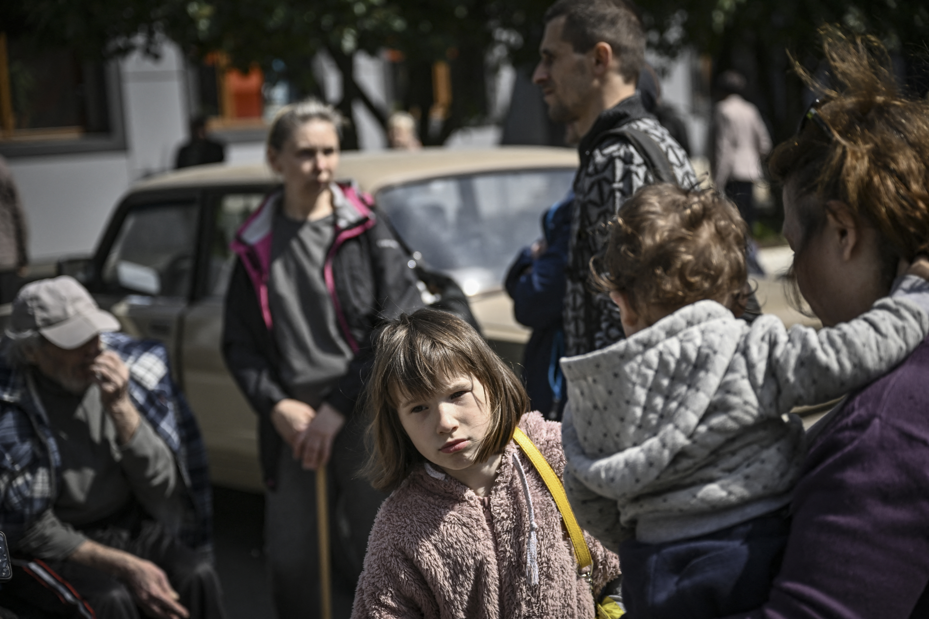 Ucraina a ordonat evacuarea de urgență a copiilor din 16 localități din regiunea Harkov