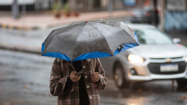 Ploi, ceață și temperaturi de până la 17°C la final de ianuarie. Cum va fi vremea la început de februarie