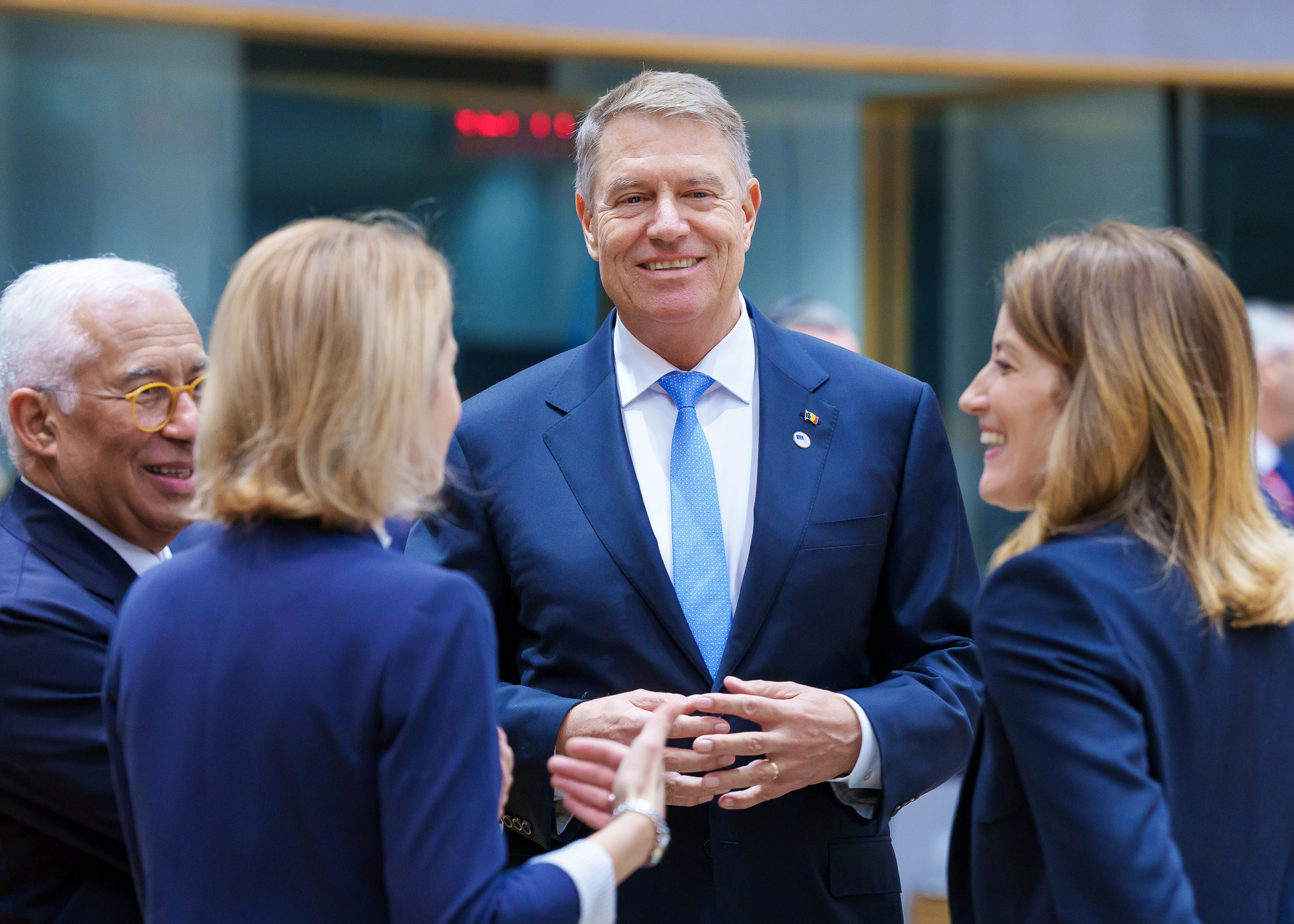 Klaus Iohannis participă, luni, la reuniunea informală a liderilor UE. Discuții despre viitorul apărării europene