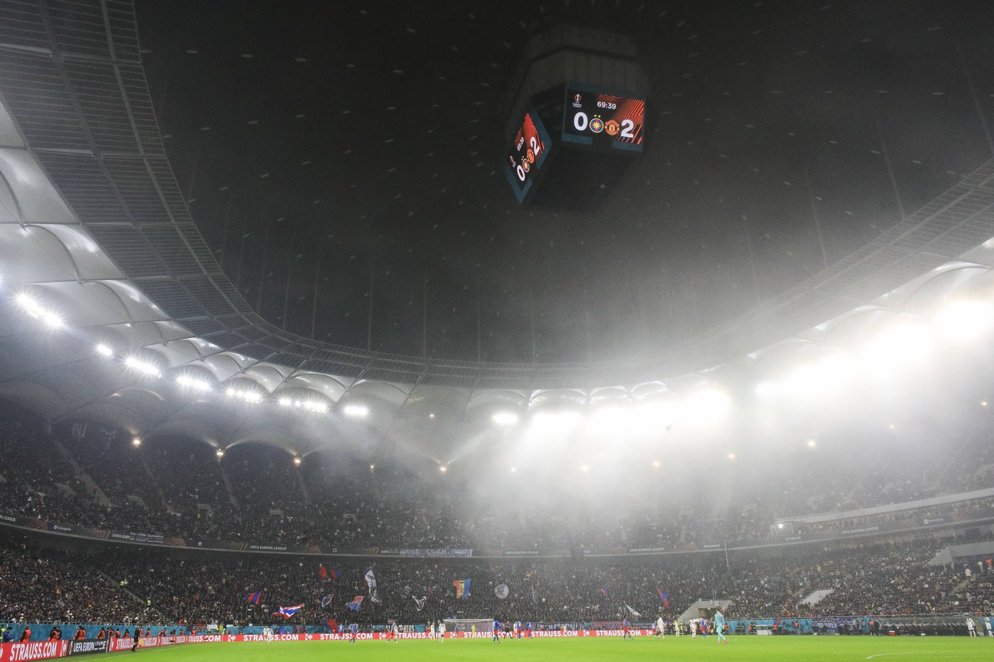 Jandarmeria a dat amenzi de 71.300 de lei după FCSB-Manchester United. Organizatorul meciului are de plătit 60.000 de lei