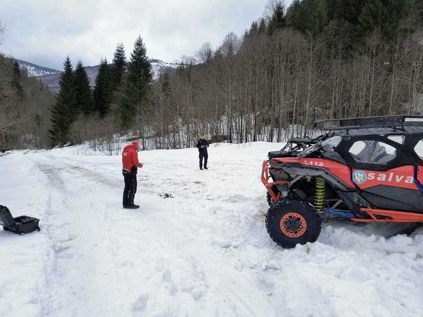 Cinci ucraineni, care nu au mai dat niciun semn familiilor de 20 de zile, căutaţi de salvamontiști în Munții Maramureșului