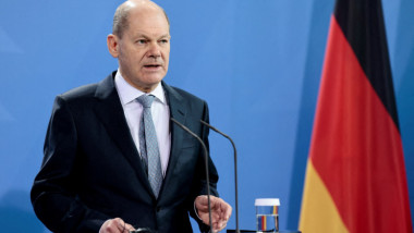 olaf scholz sustine un discurs