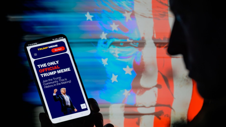 Donald Trump a luat cina cu deţinători ai criptomonedei sale. Opoziţia democrată acuză un conflict de interese