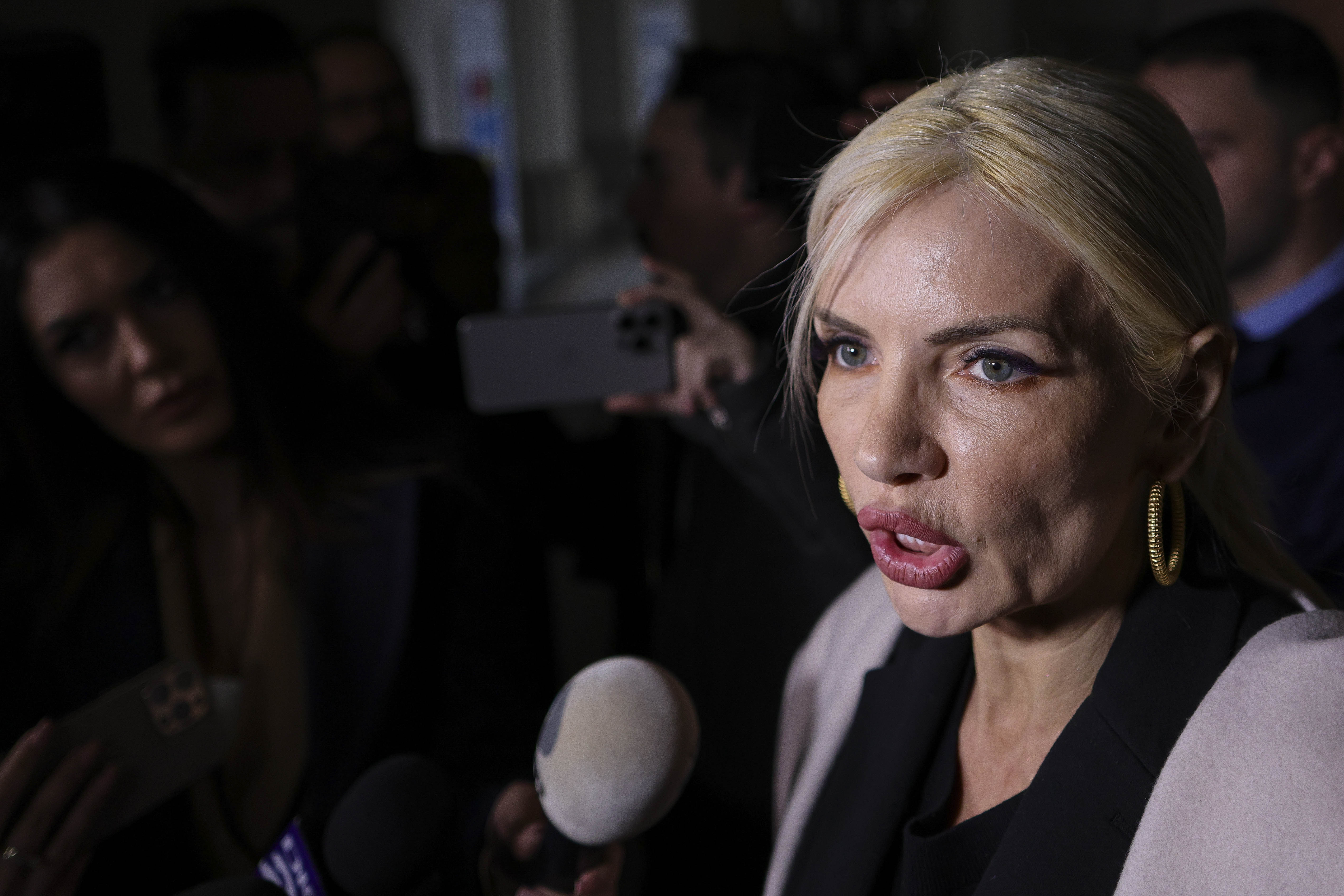 Motivarea judecătorilor: Laura Vicol știa ziua și ora la care DIICOT va descinde la ea acasă pentru percheziții în dosarul Nordis