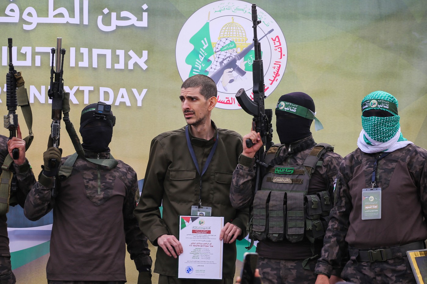 Trei ostatici israelieni, eliberați de Hamas. Cine sunt cei trei bărbați în schimbul cărora Israelul va elibera 183 de palestinieni