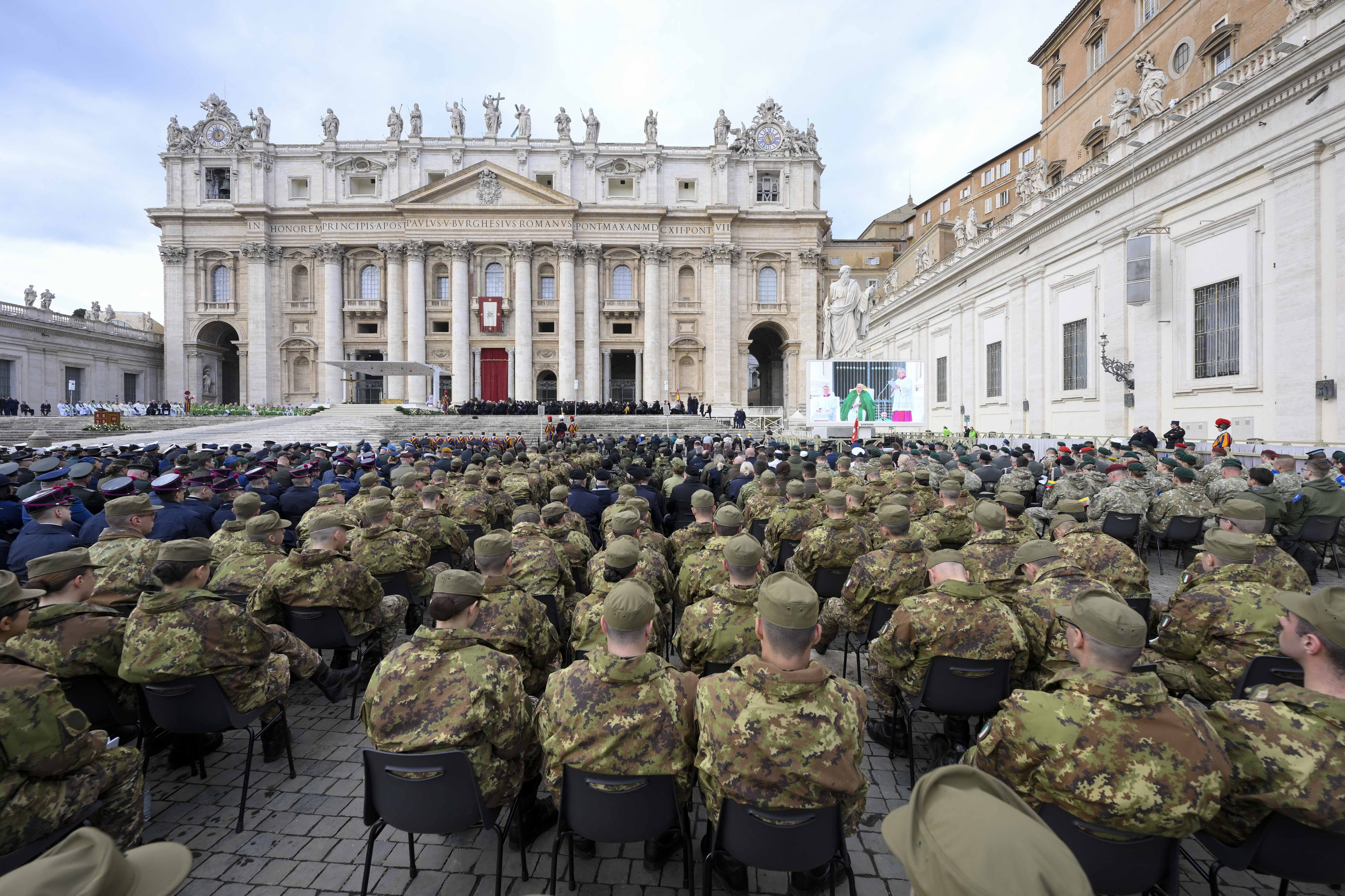 Mesajul rostit de papa Francisc într-o slujbă specială pentru militari. În ce condiții trebuie folosite forțele armate