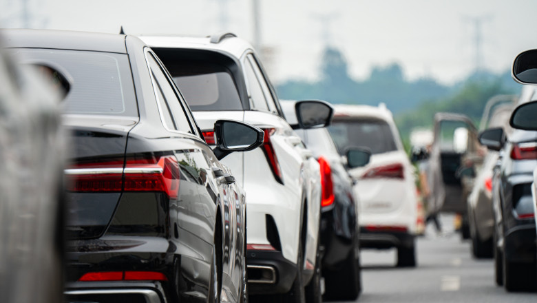 Piaţa auto din România a înregistrat cel mai puternic declin din Europa în luna mai