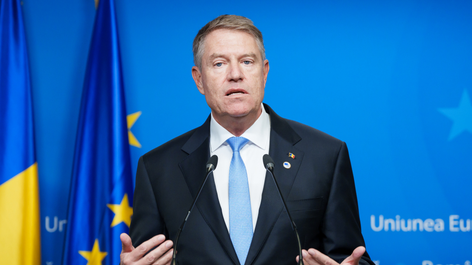 Iohannis: România nu acceptă discuţiile să existe o apărare europeană separată sau în paralel cu ce facem în NATO