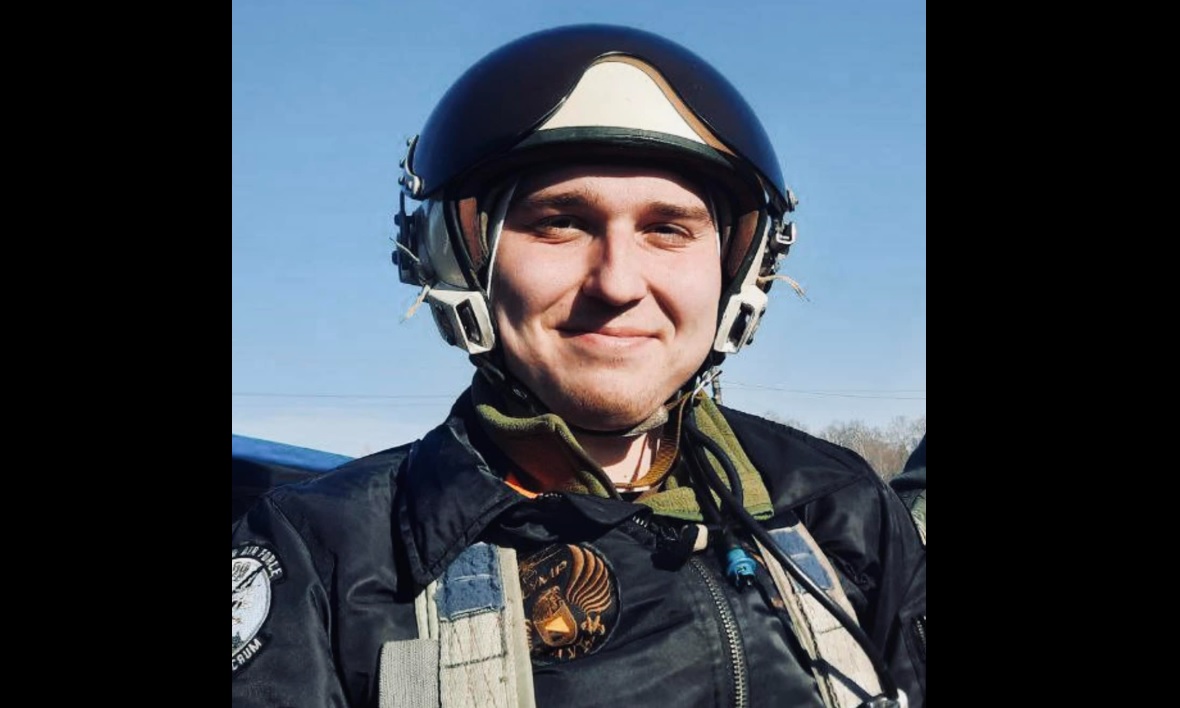 Ucrainenii deplâng moartea căpitanului Ivan Bolotov, ucis în misiune. „Piloții nu mor niciodată, ei rămân pentru totdeauna în cer”