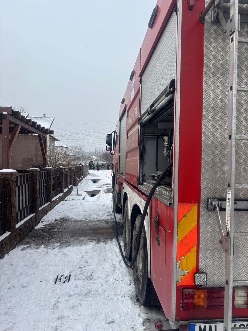 Pericol de explozie în orașul Băbeni din Vâlcea: o țeavă de gaz a fost ruptă într-un accident rutier. Localnici evacuați