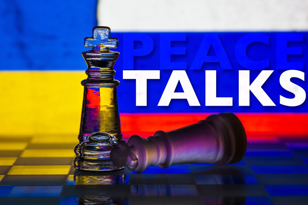 Temă-surpriză la Paris: un plan prin care Ucraina să devină automat membră NATO, dacă Rusia încalcă încetarea focului