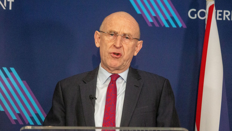 Marea Britanie alocă 200 de milioane de lire sterline pentru armată, în vederea desfăşurării de trupe în Ucraina