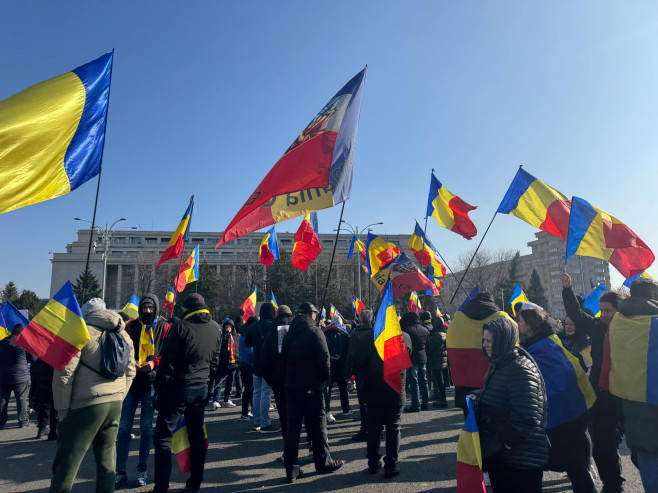 e6a2e78d-c0c7-4117-92b3-1c9c8c6b576d